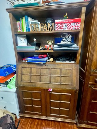 Escritorio antiguo de madera
