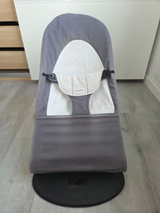 Hamaca bebé BabyBjörn gris