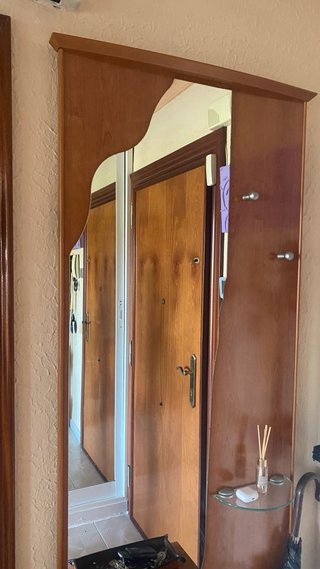 Mueble recibidor con espejo cajón y paragüero