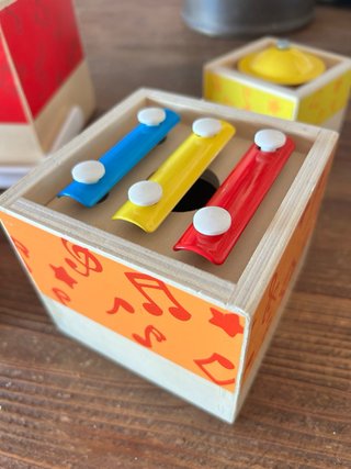 Set musical Hape madera Montessori apilable