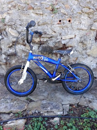 Bicicleta BMX infantil azul