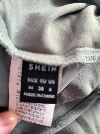 Mono falda pantalón evasse verde oliva