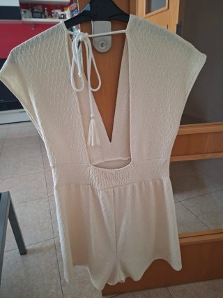 Mono corto beige talla L