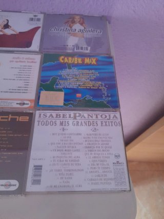 Diferentes estilo musical 5eur,cada uno  No envio
