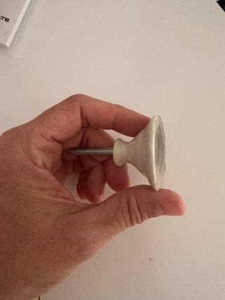 Tirador de cerámica diseño espiral Zara Home. 10 u