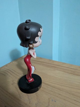 Figura Betty Boop Vestido Rojo