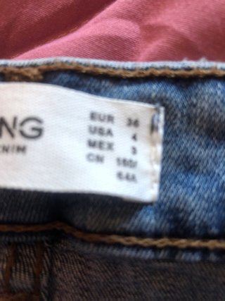 Pantalón vaquero campana azul Mango