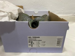 Bambas Asics Gel-Terrain Verde Militar, a estrenar