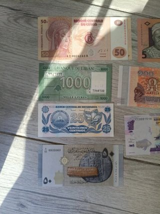 Lote 7 billetes internacionales