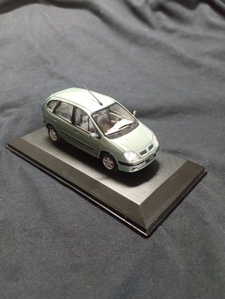 Renault Scénic 1/43 fabricado por Norev