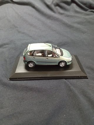 Renault Scénic 1/43 fabricado por Norev