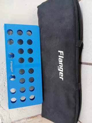 Funda y atril plegable Flanger