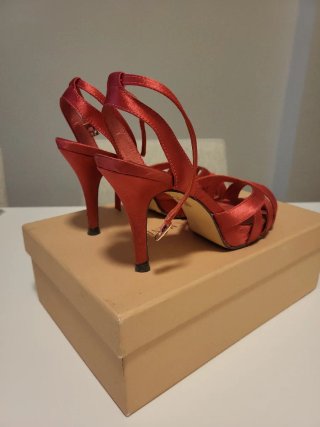Zapatos de tacón coral Membur talla 38