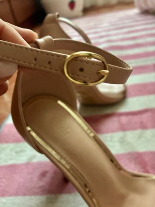 Sandalias elegantes beige Talla 39