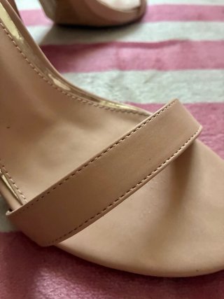 Sandalias elegantes beige Talla 39