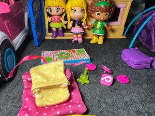 Casa Pinypon + coche + 7 pinypones + accesorios