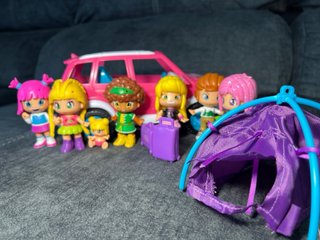 Casa Pinypon + coche + 7 pinypones + accesorios