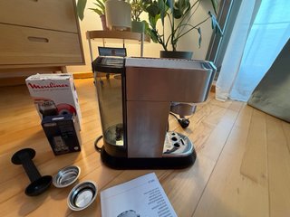 Cafetera DeLonghi Dedica Style EC685