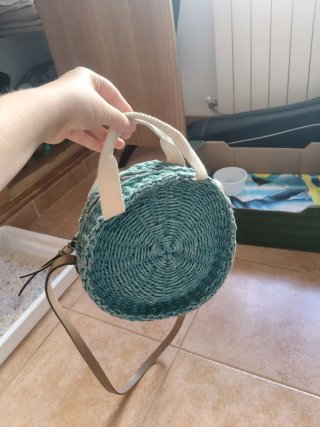 Bolso rafia azul mano y bandolera.
