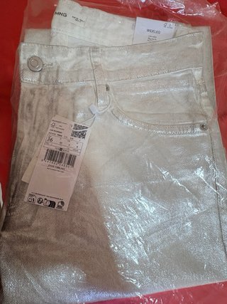 Pantalón plateado metalizado ancho