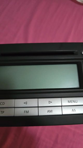 Radio y antena Volkswagen Golf V