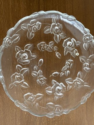 Centro de mesa de cristal con rosas