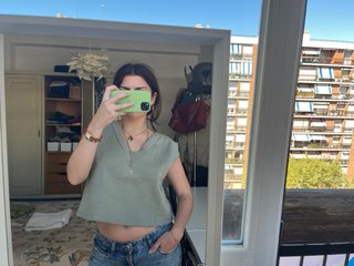 Jersey Zara sin mangas cuello pico verde