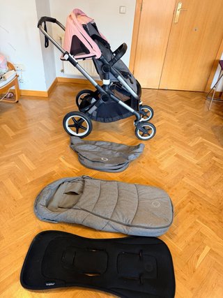 Bugaboo Fox 3 con 2 capotas y colchoneta confort.