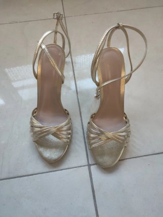 Zapatillas dorados número 38