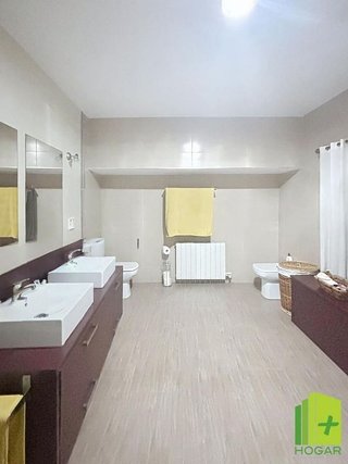 Casa adosada en venta en Ctra. Circunvalación - La Magdalena en Jaén