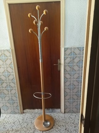Perchero de pie madera y metal