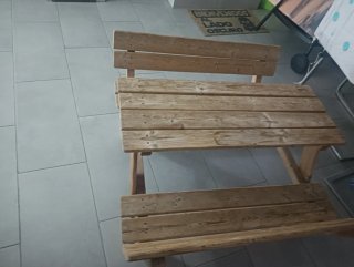 Banco  infantil de madera para picnic