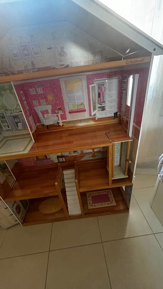 Casa de muñecas KidKraft de madera