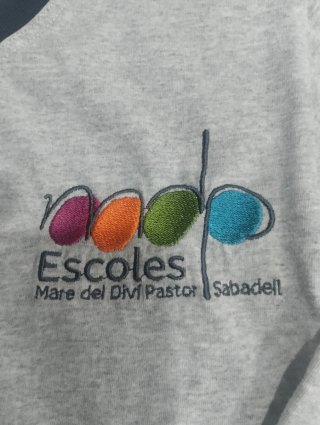 Camiseta  Escoles Mare Diví Pastor.