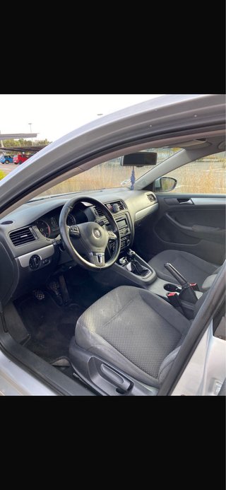 Volkswagen Jetta 2012 1.6 tdi