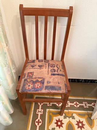 Sillas de comedor de madera con tapizado