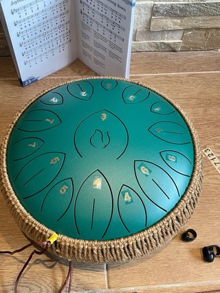 Tambor de lengüeta de acero - tongue drum