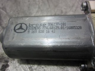 MOTOR ELEVALUNAS DELANTERO DERECHO MERCEDES-BENZ CLASE B (BM 245) A1698201642 1667196