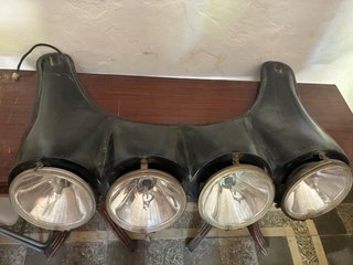 Parrilla de faros para coche