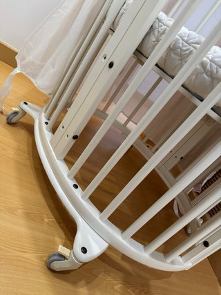 Cuna Stokke Sleepi Ovalada con Ruedas