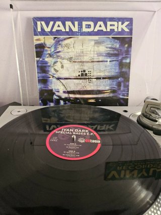 Vinilo 12 Ivan Dark - Special Bases E.P.