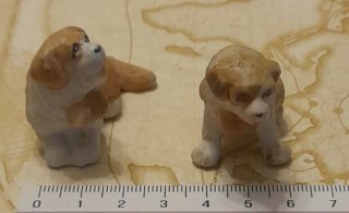 Miniaturas perros casa de muñecas