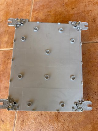 Distribuidor 12V Autocaravana Nordelettronica