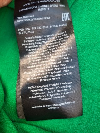 Vestido T 48. Con etiquetas  Ver medidas