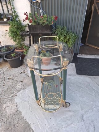 Carrito de bar cristal y metal dorado