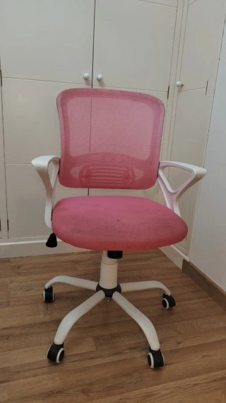 Silla de escritorio rosa y blanca