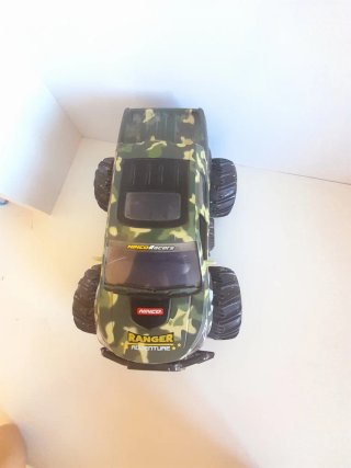 Coche RC Ninco 24 GHz Camuflaje Tiburón
