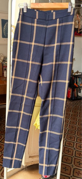 Pantalones de cuadros azul y beige