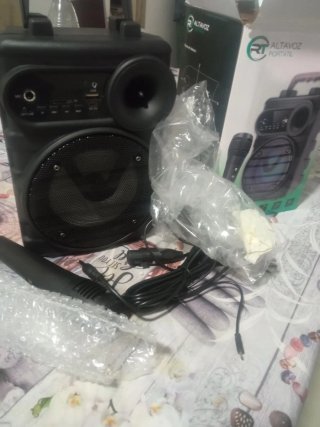 Radio Karaoke con Micrófono Nuevo