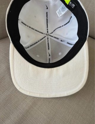Gorra Nike Blanca Logo Negro Talla Única